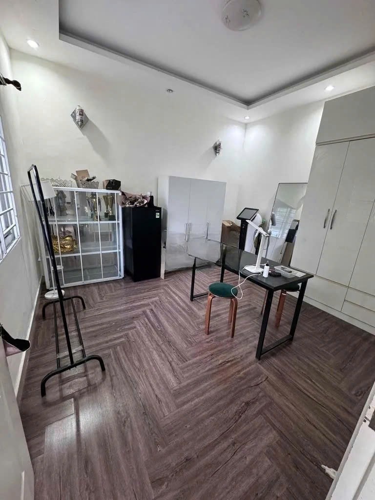 Nhà thuê tại Đường Lê Văn Sỹ, Tân Bình